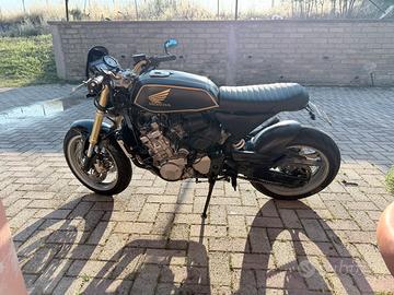 Honda Hornet 600 2007 cafferace