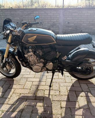 Honda Hornet 600 2007 cafferace