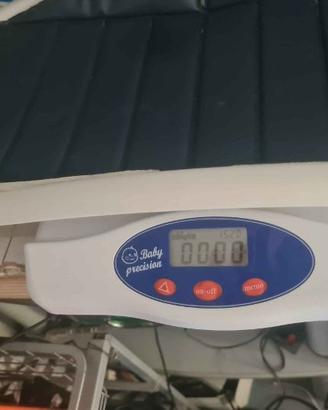 bilancia elettronica per neonati Chicco modello Ba