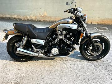Yamaha VMAX - 1996