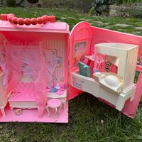 Barbie bambole vestiti camper ,  casa etc