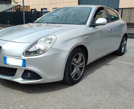 Giulietta 1.6jtd 2014 105cv Uconnect touch