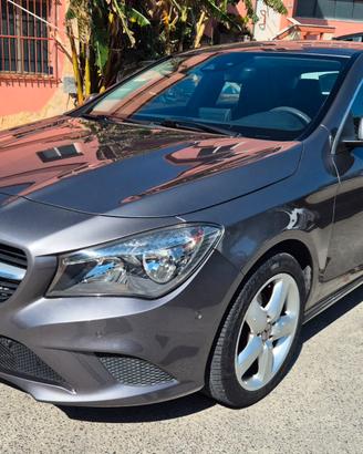 MERCEDES CLA 180 CDI Coupé Executive