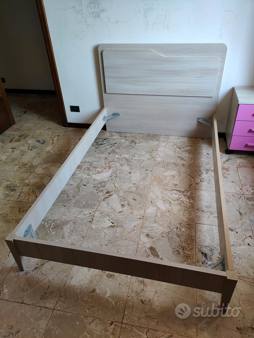 letto una piazza e mezza con materasso - Arredamento e Casalinghi In  vendita a Alessandria