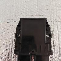 regolatore di tensione 