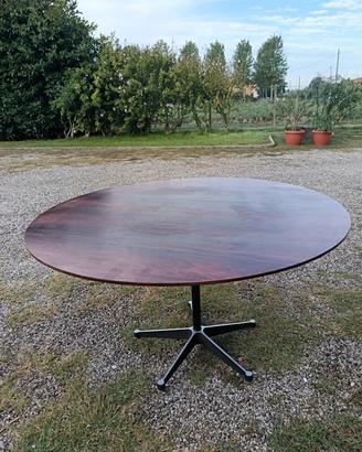Tavolo soggiorno Herman Miller