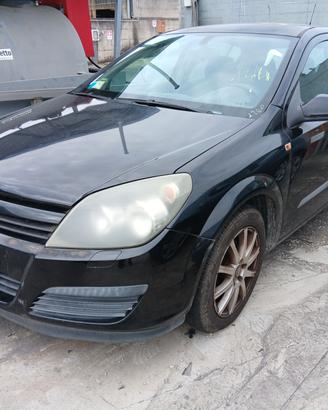 Ricambi usati per Opel Astra 1.7 CDTI 04 Z17DTH