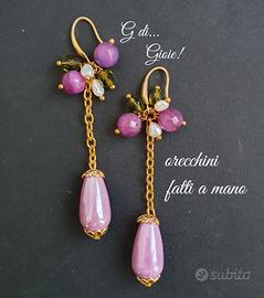 Orecchini con gocce lilla

nuovi