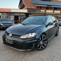 Volkswagen Golf 2.0 GTD 184 cv - TETTO 2016