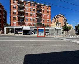 Locale Ufficio / Deposito