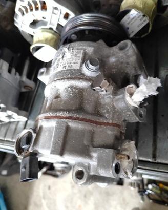 Compressore clima SKODA FABIA 999cc benzina 2017