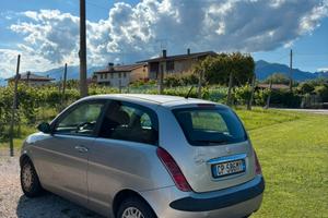 Lancia Y