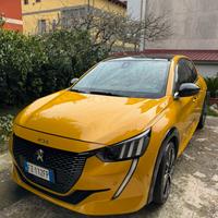 Peugeot 208 GT LINE
