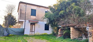 CASA INDIPENDENTE A TORRICE