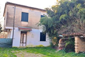 CASA INDIPENDENTE A TORRICE