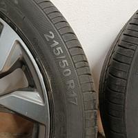 Pneumatici 215 50 17