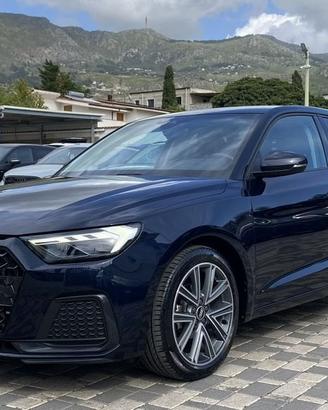 Audi A1 Sportback Admired 1.0 TFSI 95CV s-tro...