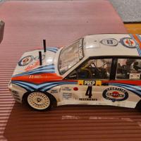 Automodello Tamiya TT02