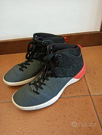 Scarpe Casual KIPSTA Unisex - Taglia 39 (25 cm)
De
