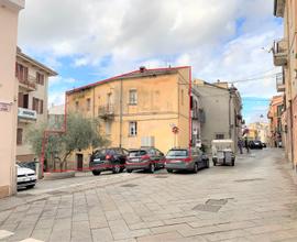 Antica casa indipendente in Via Roma