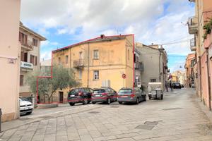 Antica casa indipendente in Via Roma