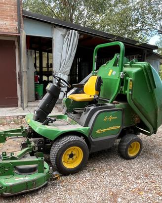 Tagliaerba professionale johndeere