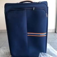 Valigia in tessuto molto grande