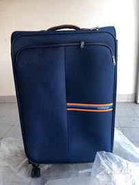 Valigia in tessuto molto grande