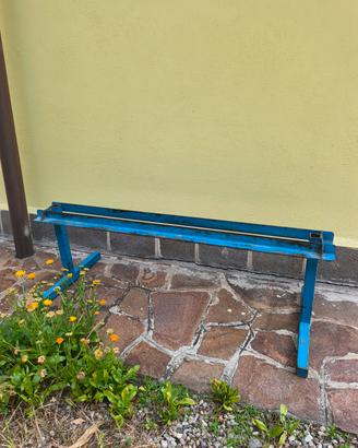 rastrelliera porta manubri palestra 