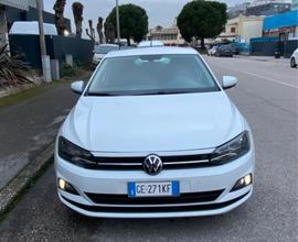 VOLKSWAGEN Polo 6ª serie - 2021