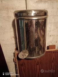 Cestino bagno metallo con pedale 