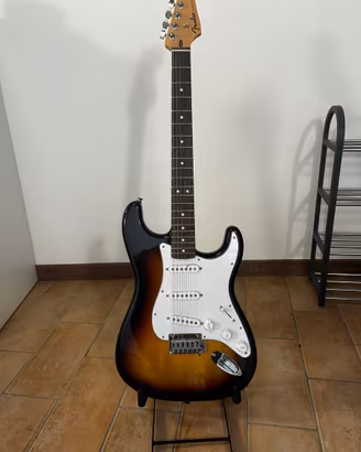 Fender Stratocaster sss lrl 3-color sun bust