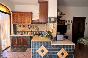 V/1277 Comodo e luminoso appartamento