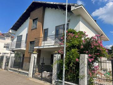 VILLA SINGOLA A NICHELINO