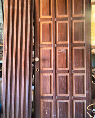 portone legno massiccio 