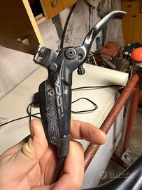 Sram code  r 4 pistoncini