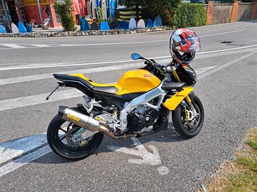 Aprilia Tuono V4 1000 APRC del 2011