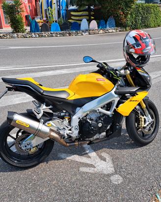 Aprilia Tuono V4 1000 APRC del 2011