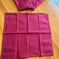 Tovaglioli in stoffa bordeaux