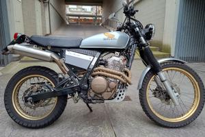 HONDA Dominartor Scrambler