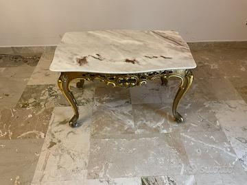 Tavolino in legno con base in marmo