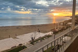 FRONTE MARE - in prima fila - CLIMA -si animali