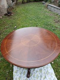 Tavolo rotondo in legno massello