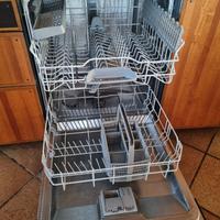 Lavastoviglie Bosch da incasso con semi frontalino