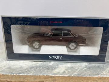 Alfa Romeo GTV 2000 del 1973 1:18 Norev 1/18