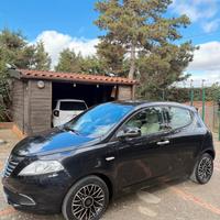 Lancia ypsilon 30 th anniversary