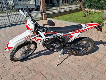 Beta 50 RR