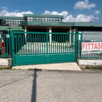 Locali commerciali su strada provinciale