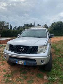 NISSAN Navara d40