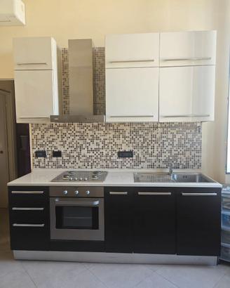 Cucina Berloni completa di elettrodomestici